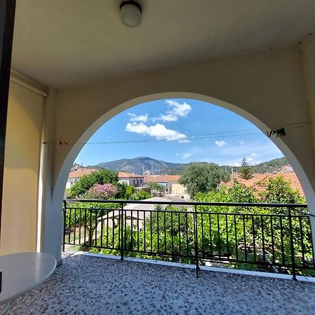 Lourantos Studios & Apartments Vathy  Exterior foto