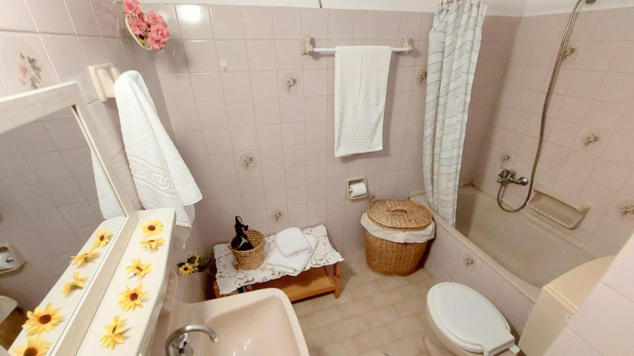 Lourantos Studios & Apartments Vathy  Exterior foto