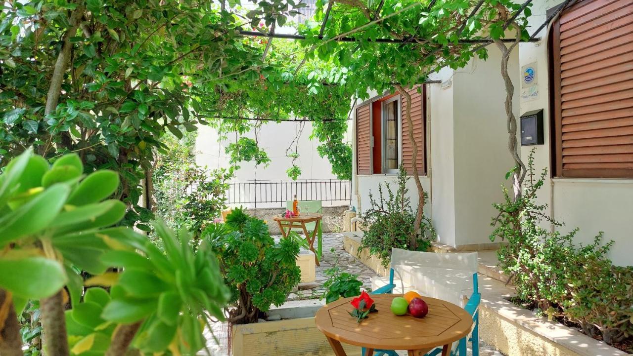 Lourantos Studios & Apartments Vathy  Exterior foto